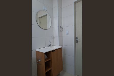 Studio para alugar com 28m², 1 quarto e 1 vaga Studio para alugar com 28m², 1 quarto e 1 vagaBanheiro