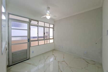 Studio para alugar com 28m², 1 quarto e 1 vaga Studio para alugar com 28m², 1 quarto e 1 vagaSala