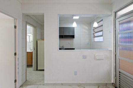 Studio para alugar com 28m², 1 quarto e 1 vaga Studio para alugar com 28m², 1 quarto e 1 vagaCozinha