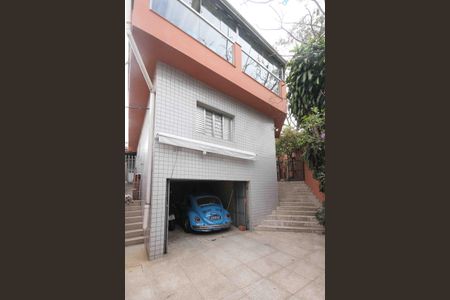 Casa à venda com 230m², 2 quartos e 3 vagasÁrea Externa