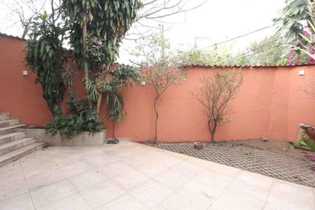 Casa à venda com 230m², 2 quartos e 3 vagasÁrea Externa