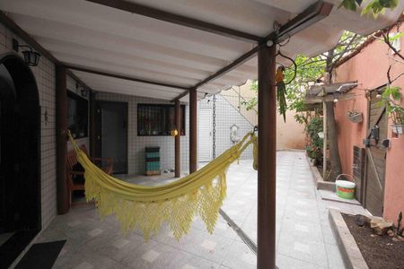 Casa à venda com 230m², 2 quartos e 3 vagasÁrea Externa