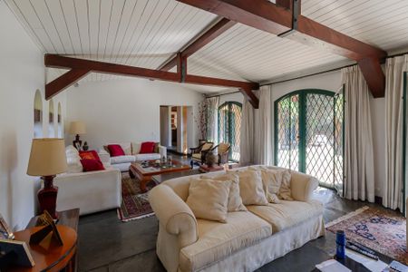 Casa à venda com 450m², 4 quartos e 5 vagasSala de Estar