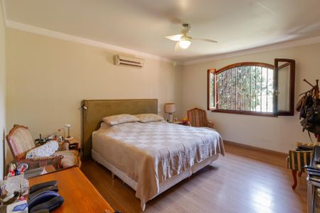 Casa à venda com 450m², 4 quartos e 5 vagasSuíte 3