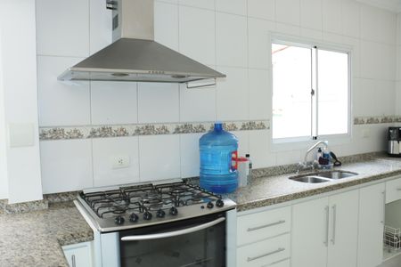 Casa de condomínio para alugar com 188m², 3 quartos e 3 vagasCozinha