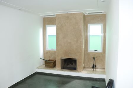 Casa de condomínio para alugar com 188m², 3 quartos e 3 vagasSala