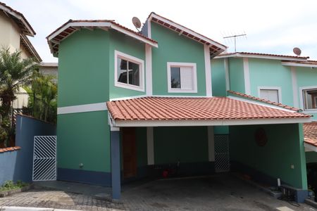 Casa de condomínio para alugar com 188m², 3 quartos e 3 vagasFachada