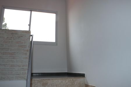 Casa de condomínio para alugar com 188m², 3 quartos e 3 vagasEscada