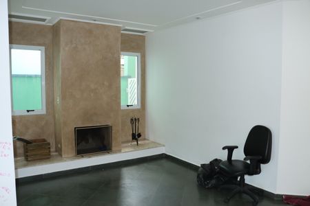 Casa de condomínio para alugar com 188m², 3 quartos e 3 vagasSala