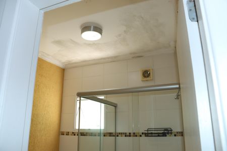 Casa de condomínio para alugar com 188m², 3 quartos e 3 vagasBanheiro 1