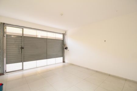 Casa de condomínio à venda com 74m², 2 quartos e 2 vagasGaragem