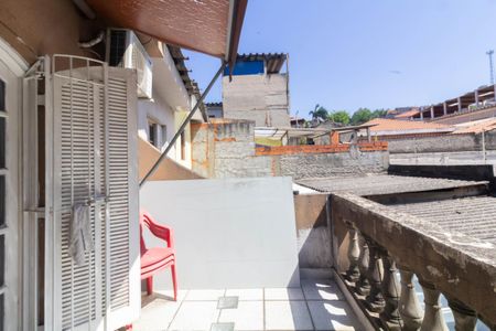 Sacada da Sala de casa à venda com 2 quartos, 180m² em Vila Carmosina, São Paulo