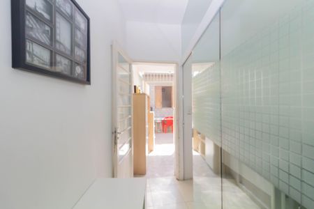 Casa à venda com 180m², 2 quartos e sem vagaCorredor