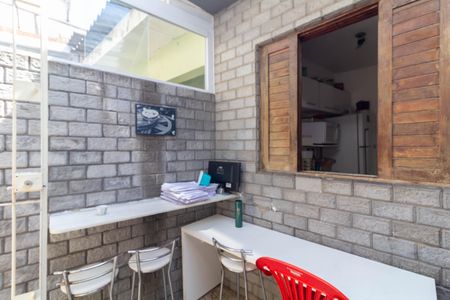 Casa à venda com 180m², 2 quartos e sem vagaQuintal