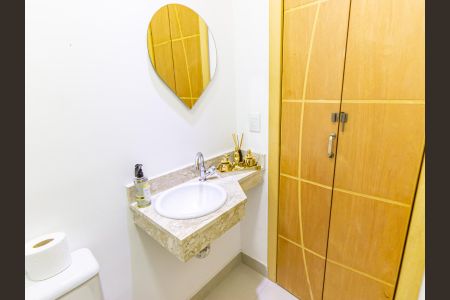 Apartamento à venda com 74m², 3 quartos e 2 vagasLavabo