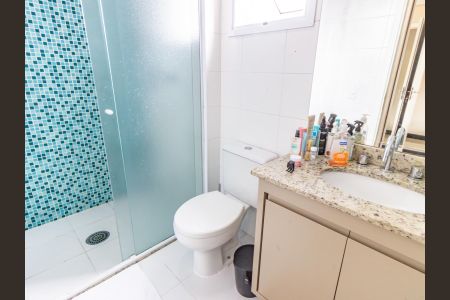 Apartamento à venda com 74m², 3 quartos e 2 vagasBanheiro da Suíte