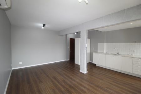 Sala de apartamento à venda com 2 quartos, 77m² em São João, Porto Alegre