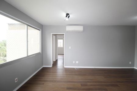 Sala de apartamento à venda com 2 quartos, 77m² em São João, Porto Alegre