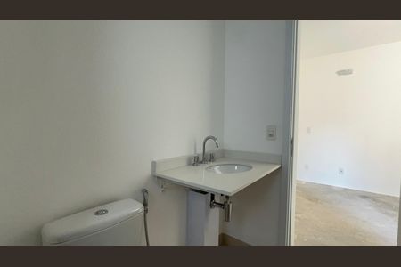 Apartamento à venda com 194m², 4 quartos e 3 vagasBanheiro da Suíte 2