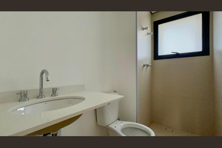 Apartamento à venda com 194m², 4 quartos e 3 vagasBanheiro