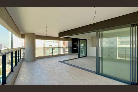 Apartamento à venda com 195m², 4 quartos e 3 vagasVaranda gourmet