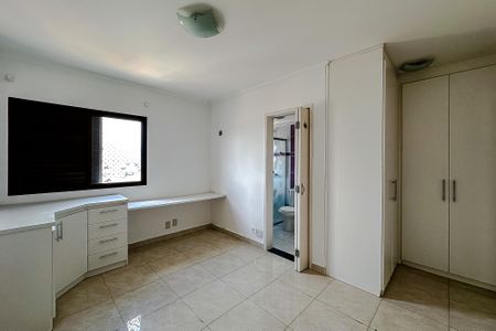 Apartamento para alugar com 138m², 3 quartos e 2 vagas Apartamento para alugar com 138m², 3 quartos e 2 vagasSuíte 2