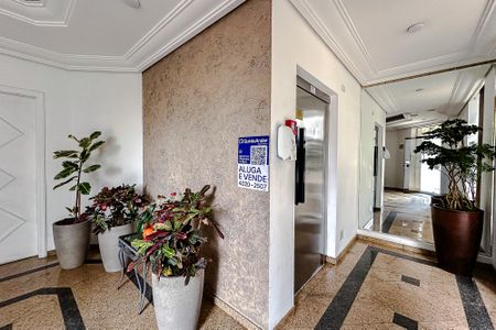 Apartamento para alugar com 138m², 3 quartos e 2 vagas Apartamento para alugar com 138m², 3 quartos e 2 vagasPlaquinha