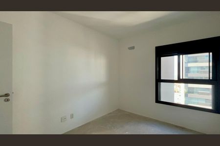 Apartamento à venda com 195m², 4 quartos e 3 vagasQuarto 1
