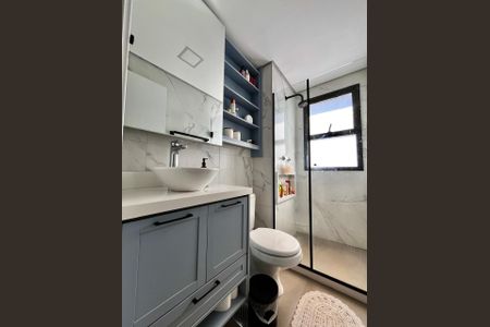 Apartamento à venda com 69m², 2 quartos e 1 vagaBanheiro da Suíte