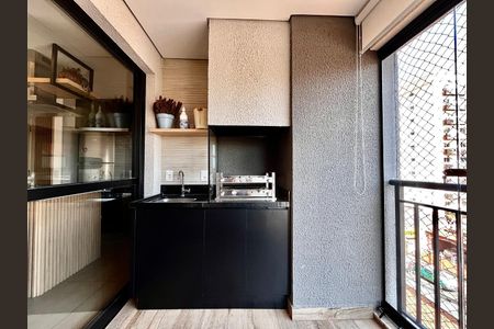 Apartamento à venda com 69m², 2 quartos e 1 vagaSacada da Sala