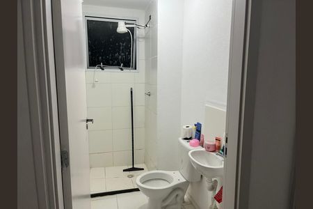 banheiro  de apartamento para alugar com 2 quartos, 41m² em Vila Princesa Isabel, São Paulo