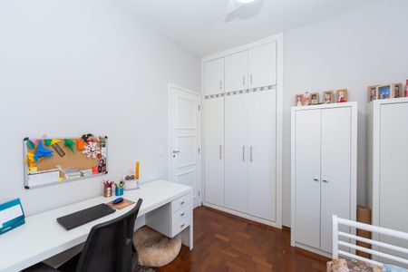Apartamento à venda com 140m², 4 quartos e 2 vagasQuarto 1