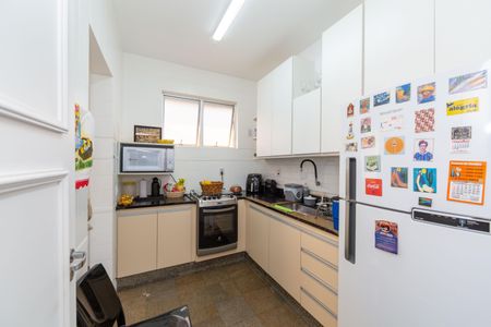 Apartamento à venda com 140m², 4 quartos e 2 vagasCozinha