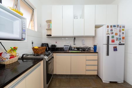 Apartamento à venda com 140m², 4 quartos e 2 vagasCozinha