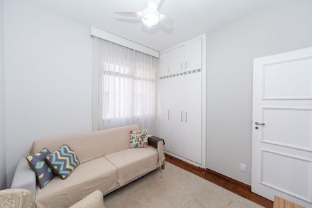 Apartamento à venda com 140m², 4 quartos e 2 vagasQuarto 2