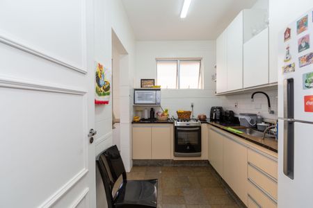 Apartamento à venda com 140m², 4 quartos e 2 vagasCozinha