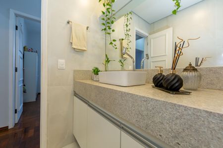 Apartamento à venda com 140m², 4 quartos e 2 vagasBanheiro da Suíte