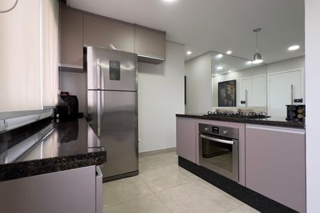 Apartamento à venda com 58m², 2 quartos e 1 vaga Apartamento à venda com 58m², 2 quartos e 1 vagaCozinha e Área de Serviço