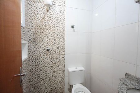 Casa de condomínio para alugar com 110m², 3 quartos e 2 vagasBanheiro da Suíte 2