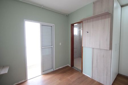 Casa de condomínio para alugar com 110m², 3 quartos e 2 vagasSuíte 1