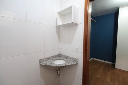 Casa de condomínio para alugar com 110m², 3 quartos e 2 vagasBanheiro da Suíte 2