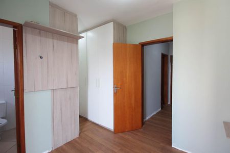 Casa de condomínio para alugar com 110m², 3 quartos e 2 vagasSuíte 1