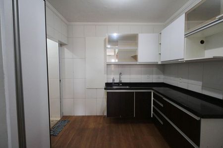 Casa de condomínio para alugar com 110m², 3 quartos e 2 vagasCozinha