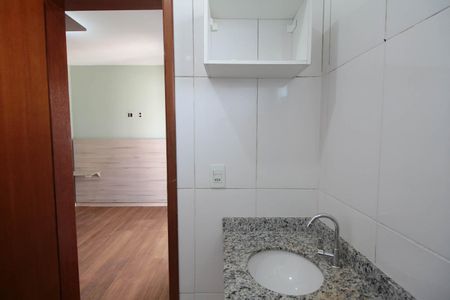 Casa de condomínio para alugar com 110m², 3 quartos e 2 vagasBanheiro da Suíte 1