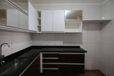 Casa de condomínio para alugar com 110m², 3 quartos e 2 vagasCozinha