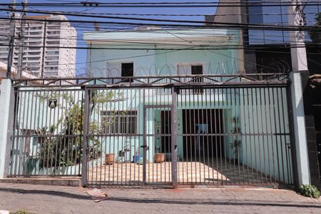 Casa à venda com 400m², 4 quartos e 7 vagasFachada
