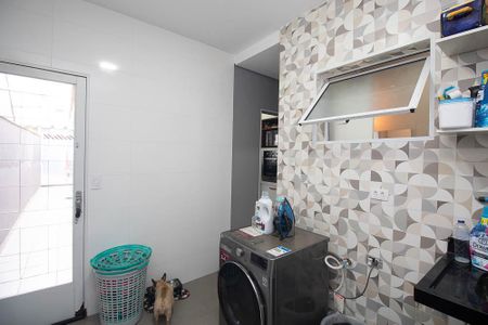 Casa à venda com 125m², 3 quartos e 1 vagaÁrea de Serviço