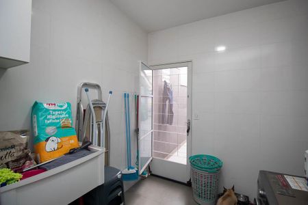 Casa à venda com 125m², 3 quartos e 1 vagaÁrea de Serviço