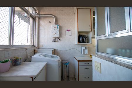 Apartamento à venda com 74m², 2 quartos e 3 vagasÁrea de Serviço