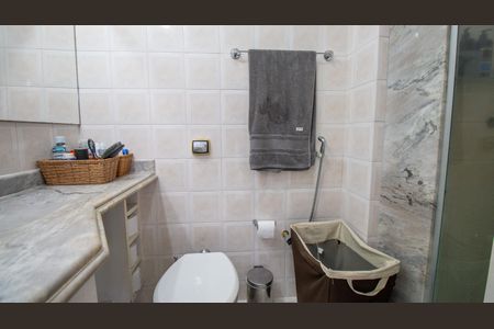 Apartamento à venda com 74m², 2 quartos e 3 vagasBanheiro